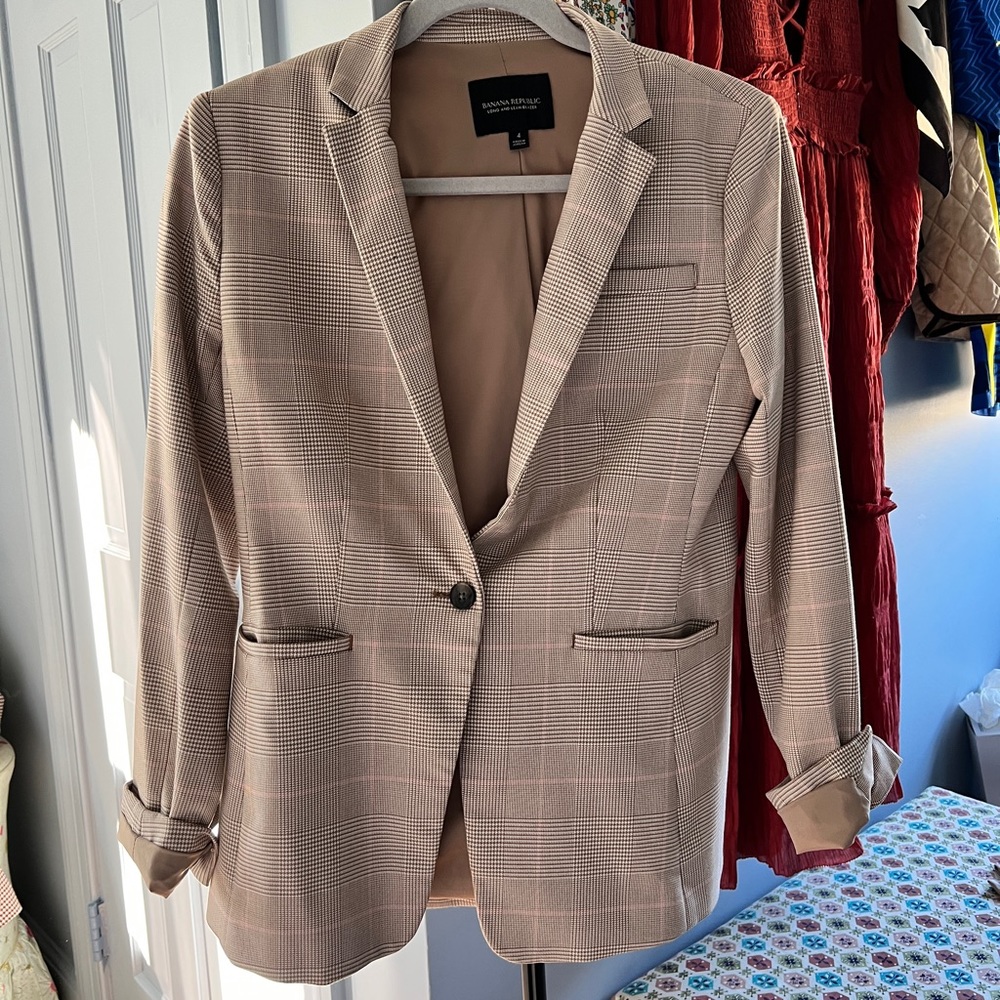 Banana Republic long and lean plaid blazer